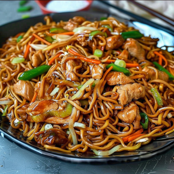 Chicken Chow Mein with the Best Chow Mein Sauce (15 ingredient)