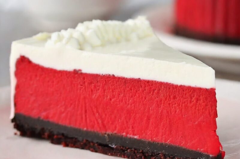 Red Velvet Cheesecake