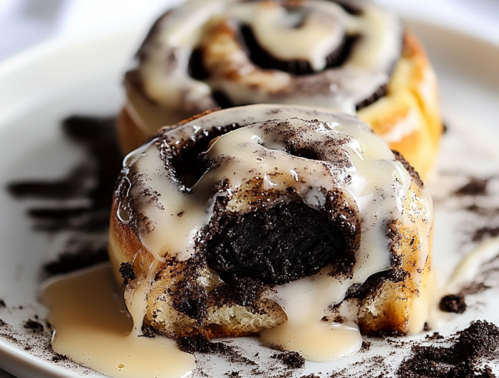 Easy Oreo-Stuffed Cinnamon Rolls