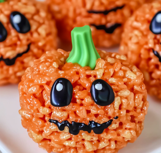 Easy Pumpkin Rice Krispie Treats