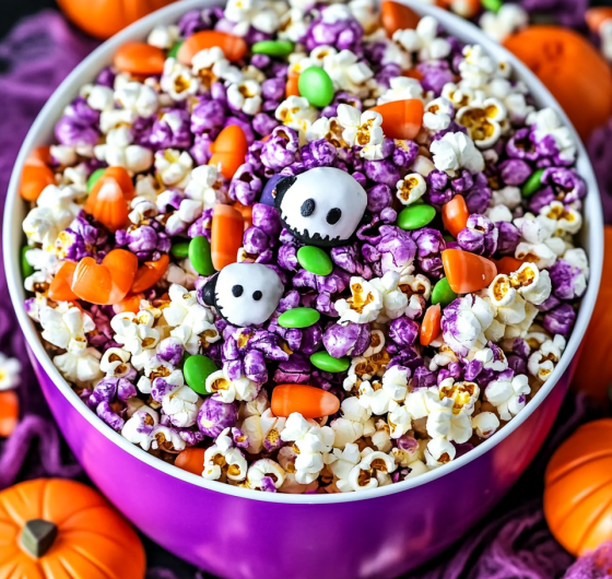 Easy Sweet & Spooky Halloween Popcorn Mix