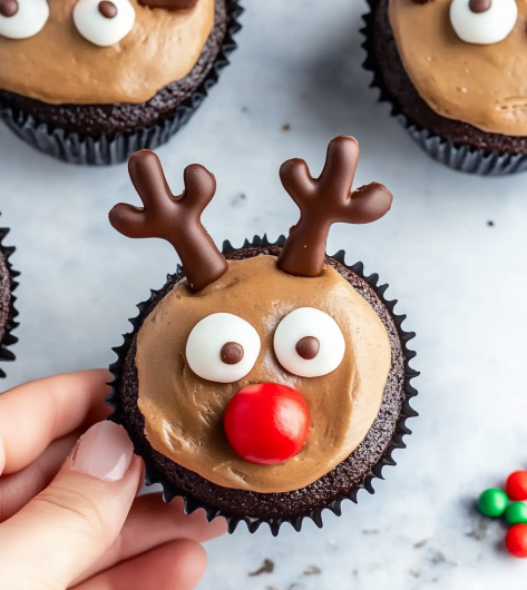 Easy Reindeer Cupcakes