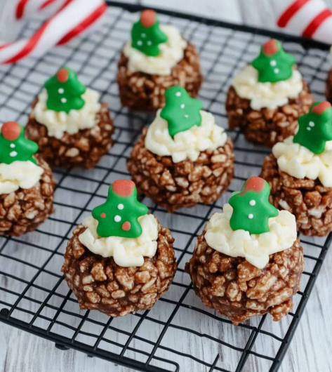 Easy Rice Krispie Christmas Puddings