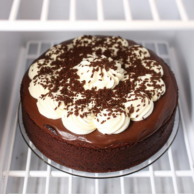 Easy Cookies and Cream Poke Cake