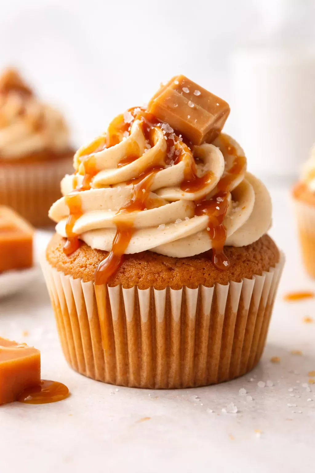 Gooey Salted Caramel Cupcakes