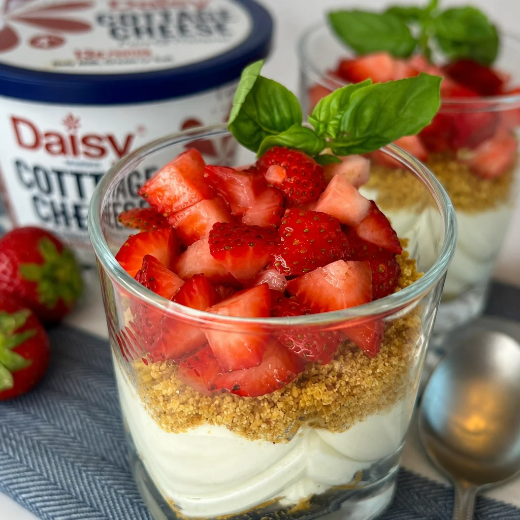No-Bake Cottage Cheese Cheesecake with fresh berries and a light crust.